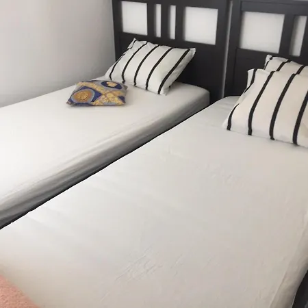 2 Bedroom Beatiful Apartment Inara G * נין