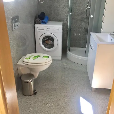 דירה 2 Bedroom Beatiful Apartment Inara G נין