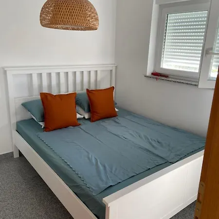 2 Bedroom Beatiful Apartment Inara G דירה *